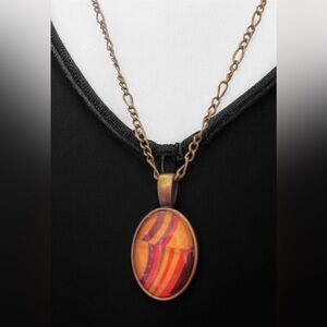 Pretty Pendant Necklace